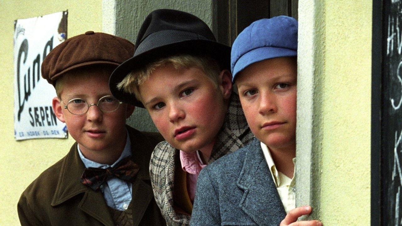 The Junior Olsen Gang Goes Submarine Background