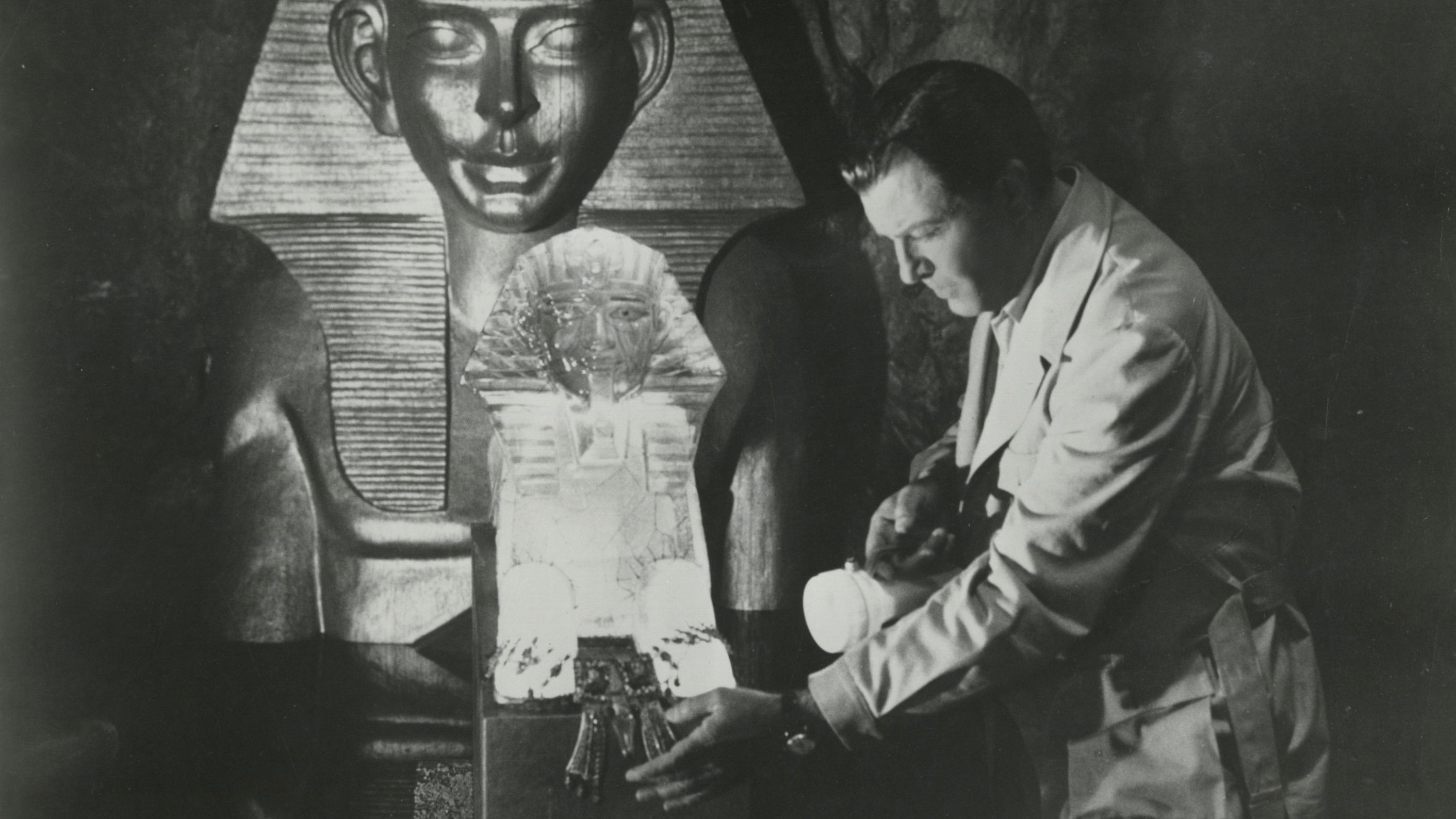 The Glass Sphinx Background