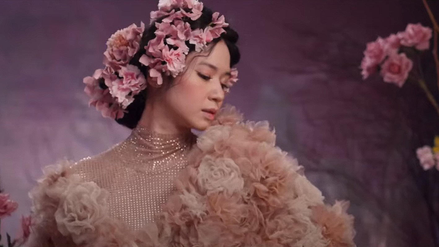 Heartbreak Motel Background