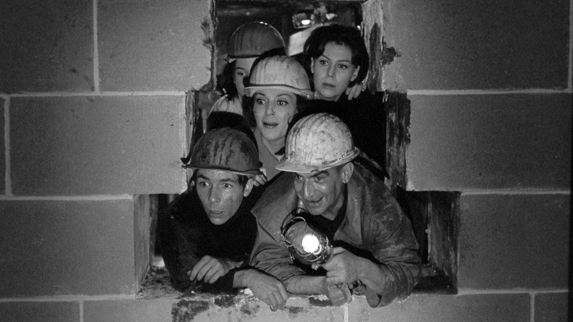 Let's Rob the Bank Background