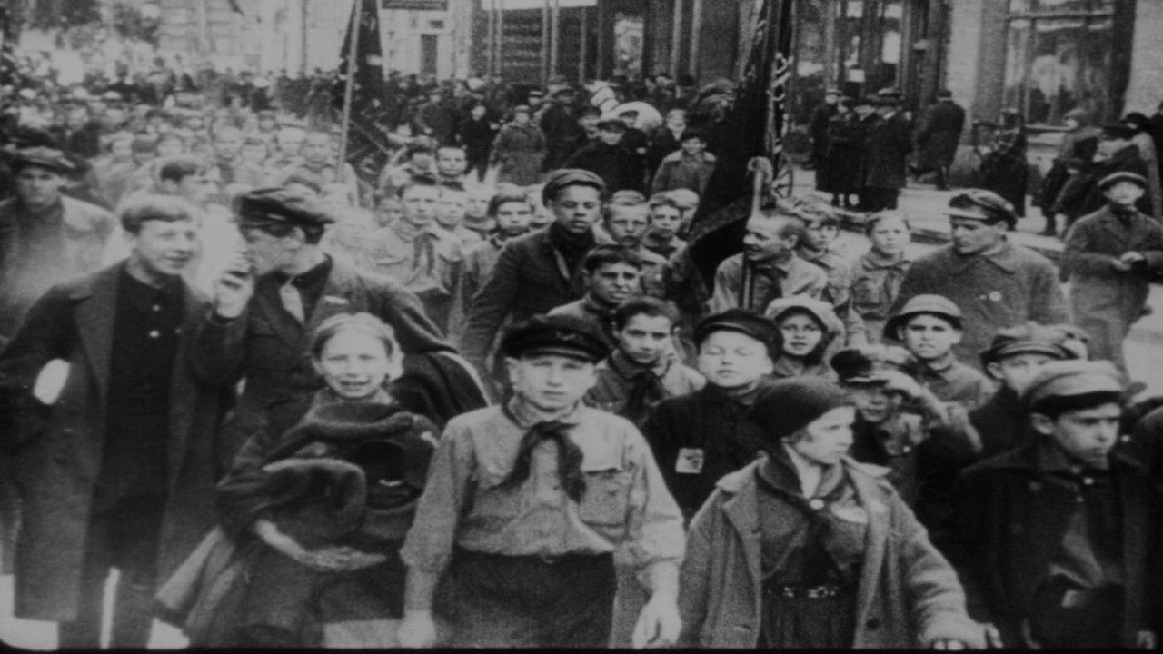 Kino-Pravda No. 20: Pioneer Pravda Background