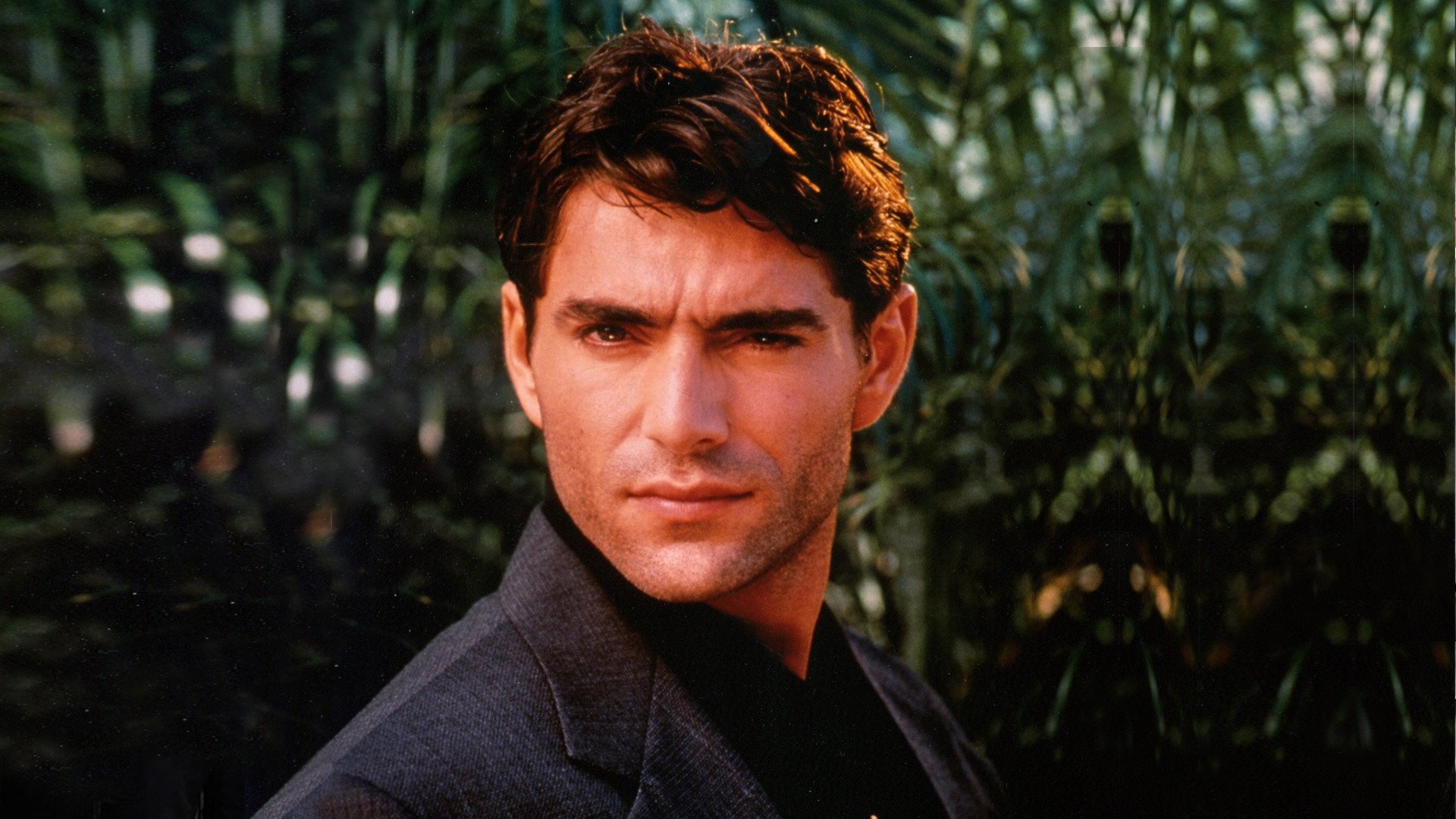 Fortune Hunter Background