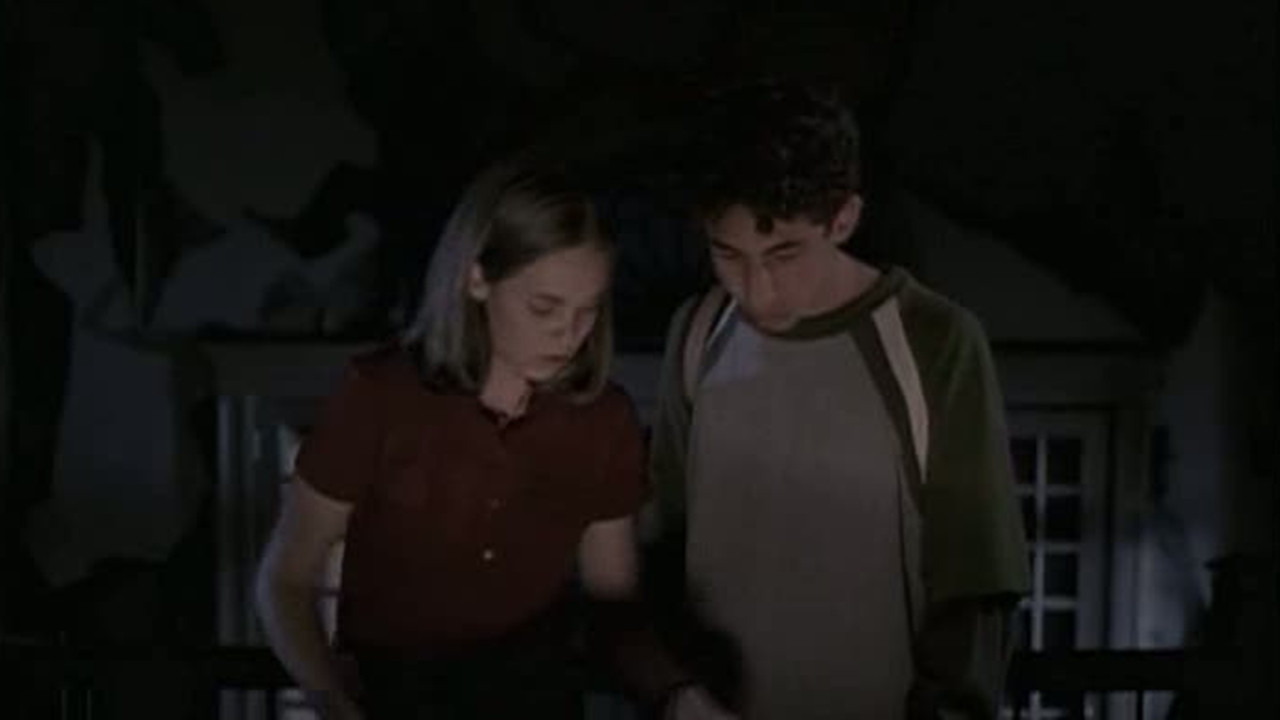 Goosebumps: Scary House Background