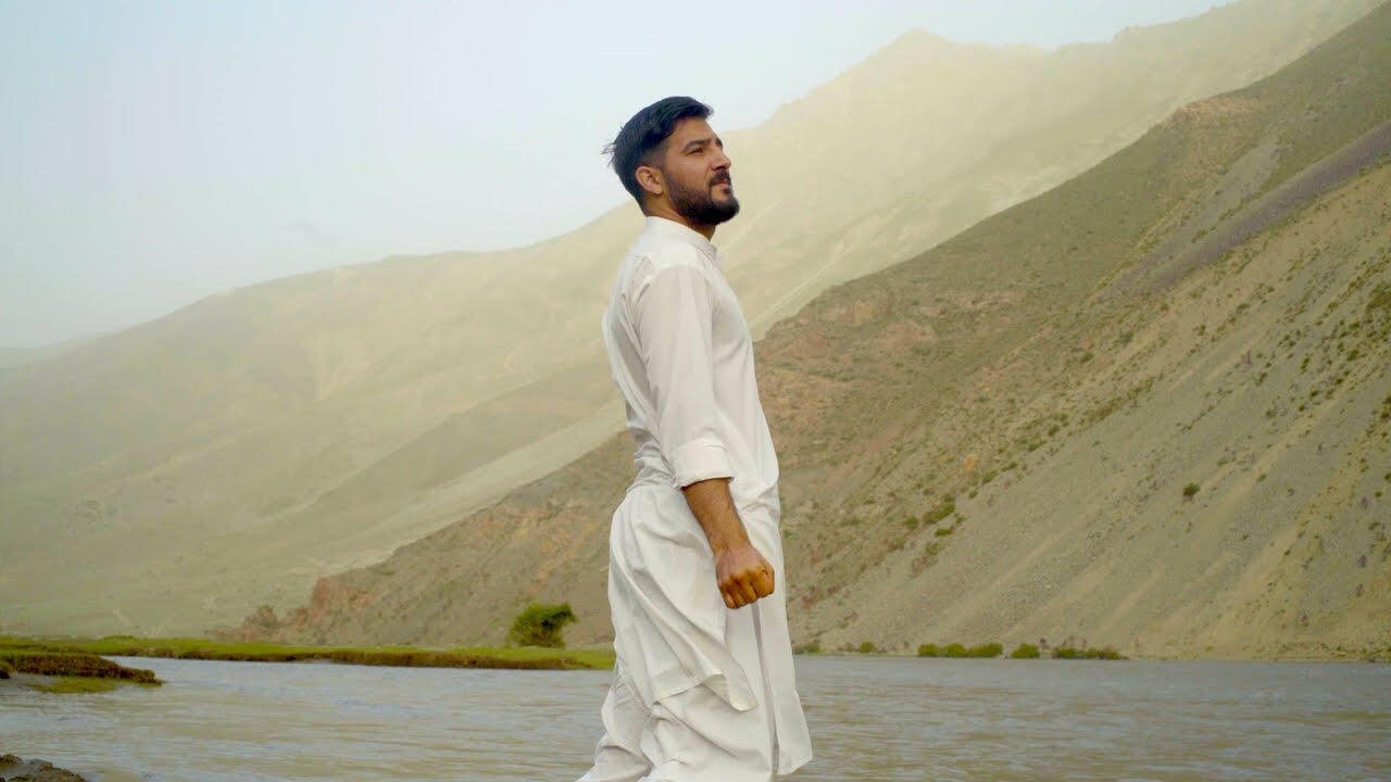 Les Mots de Taj Background