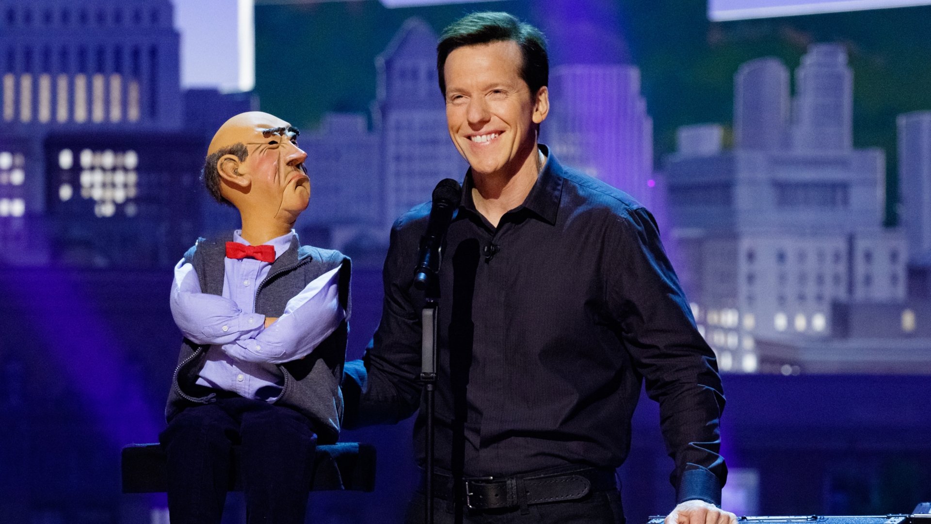 Jeff Dunham: Relative Disaster Background