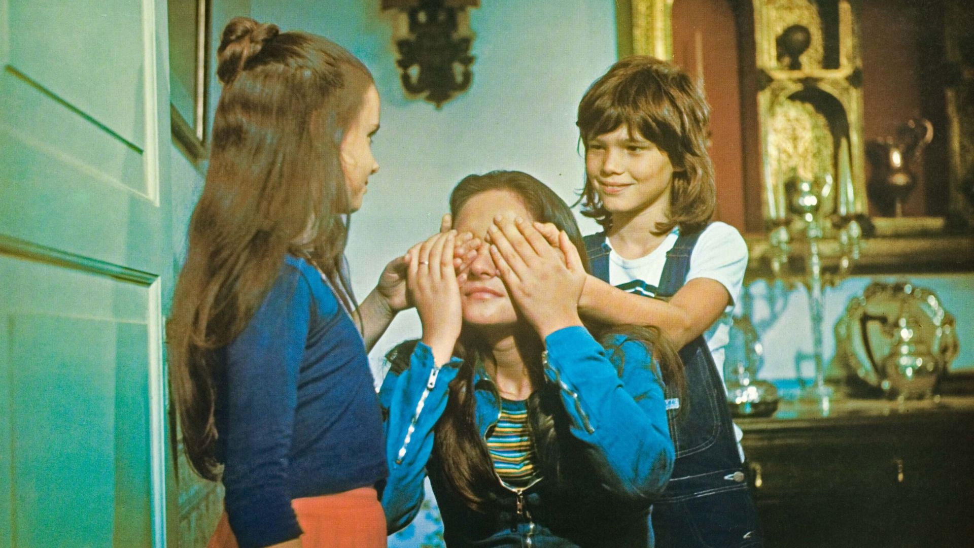 Angel of the Night Background