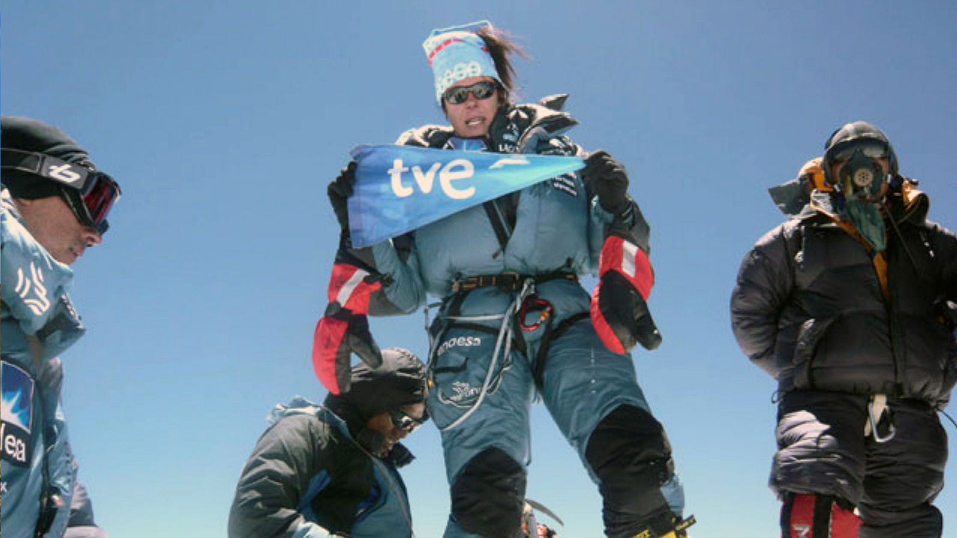 Al Filo De Lo Imposible Background