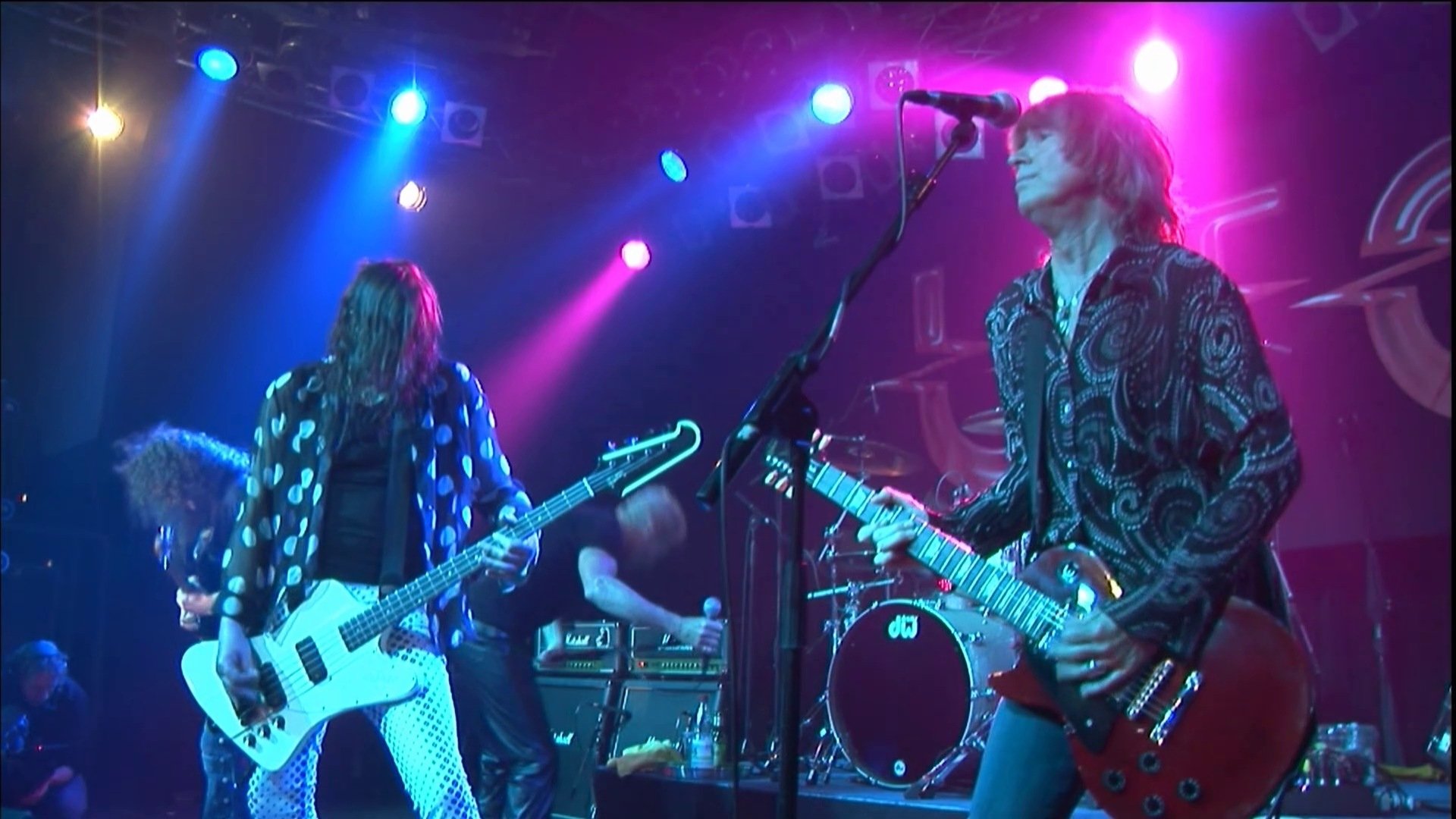 UFO | Showtime Background