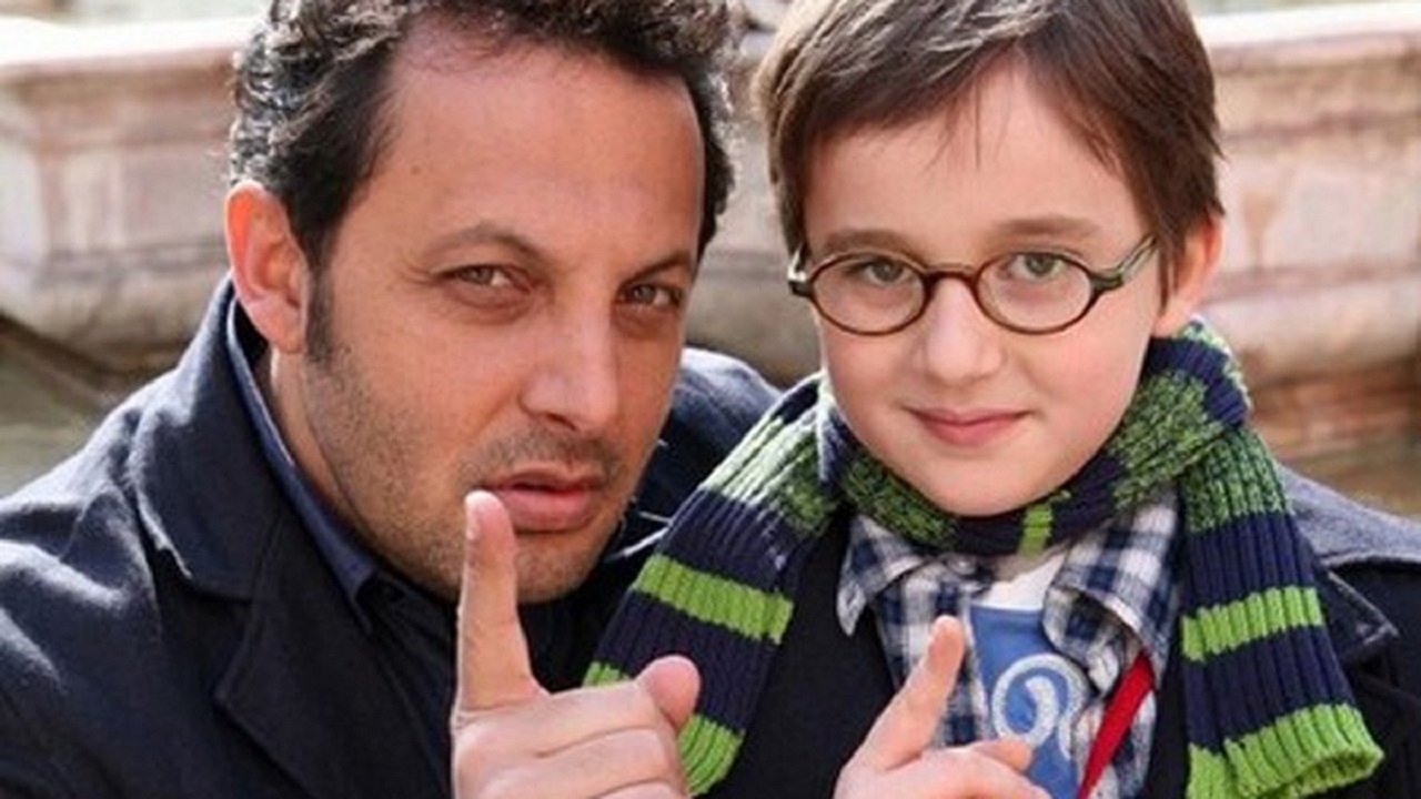 Fratelli detective Background