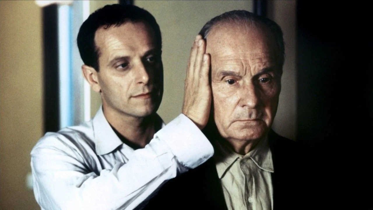 How I Killed My Father Background