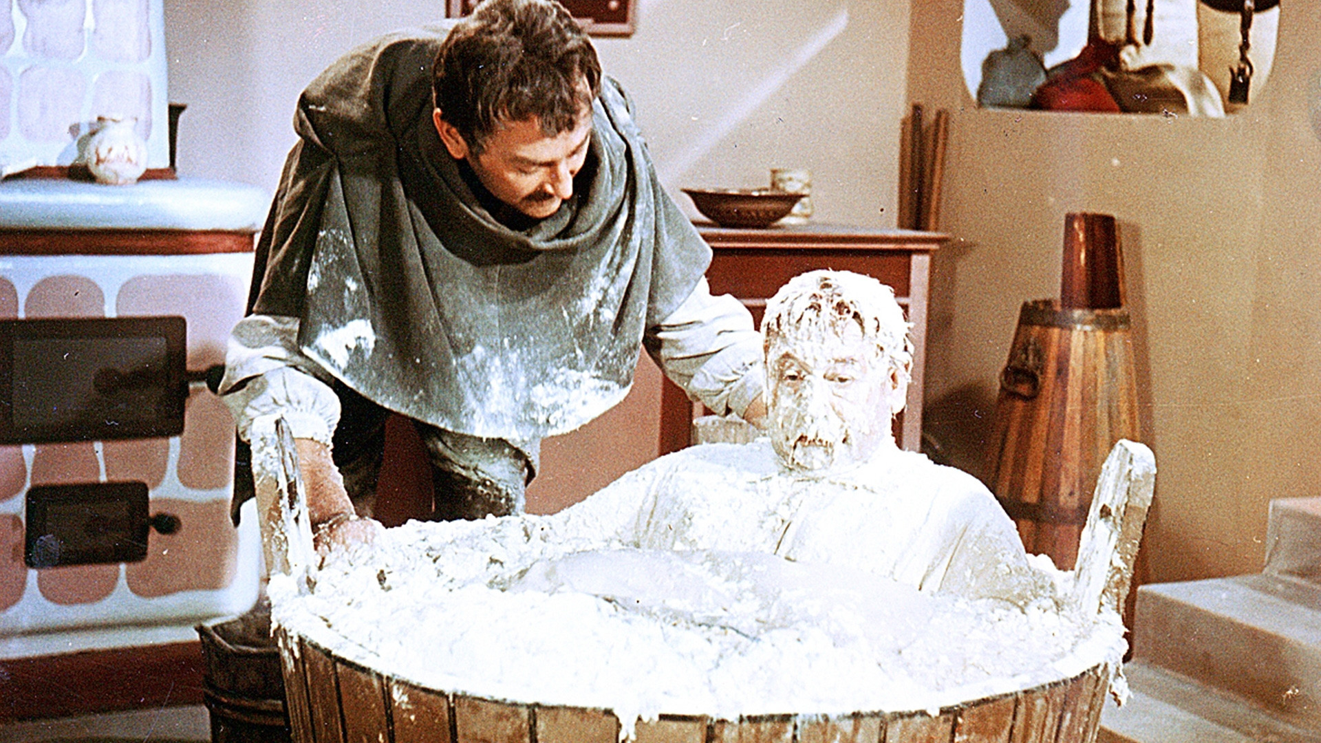 Darbujan and Pandrhola Background