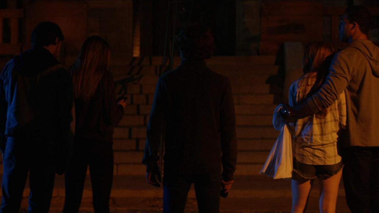 Apparition Background