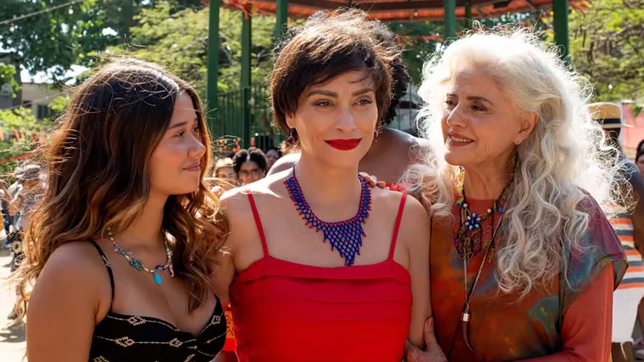 Cancer With Virgo Rising Background