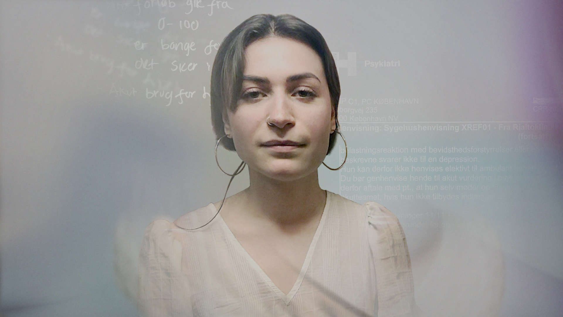 Hvem griber Sarah? Background