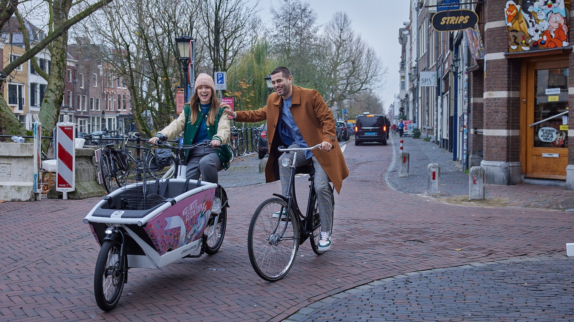 Happy Single Background