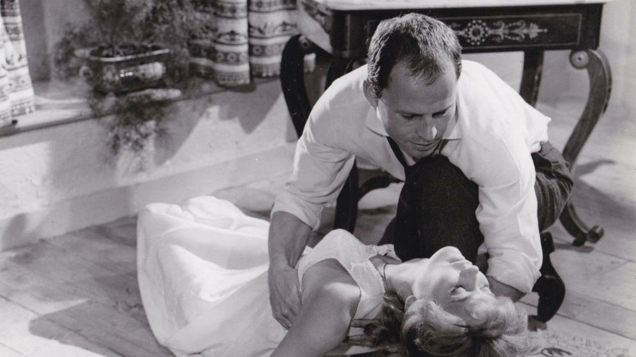 Where the Truth Lies Background