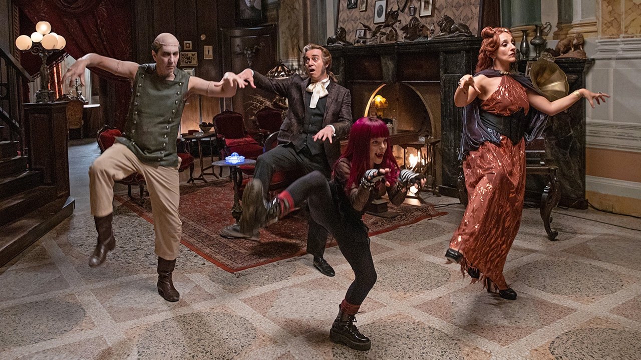 Help! My In-Laws Are Vampires! Background