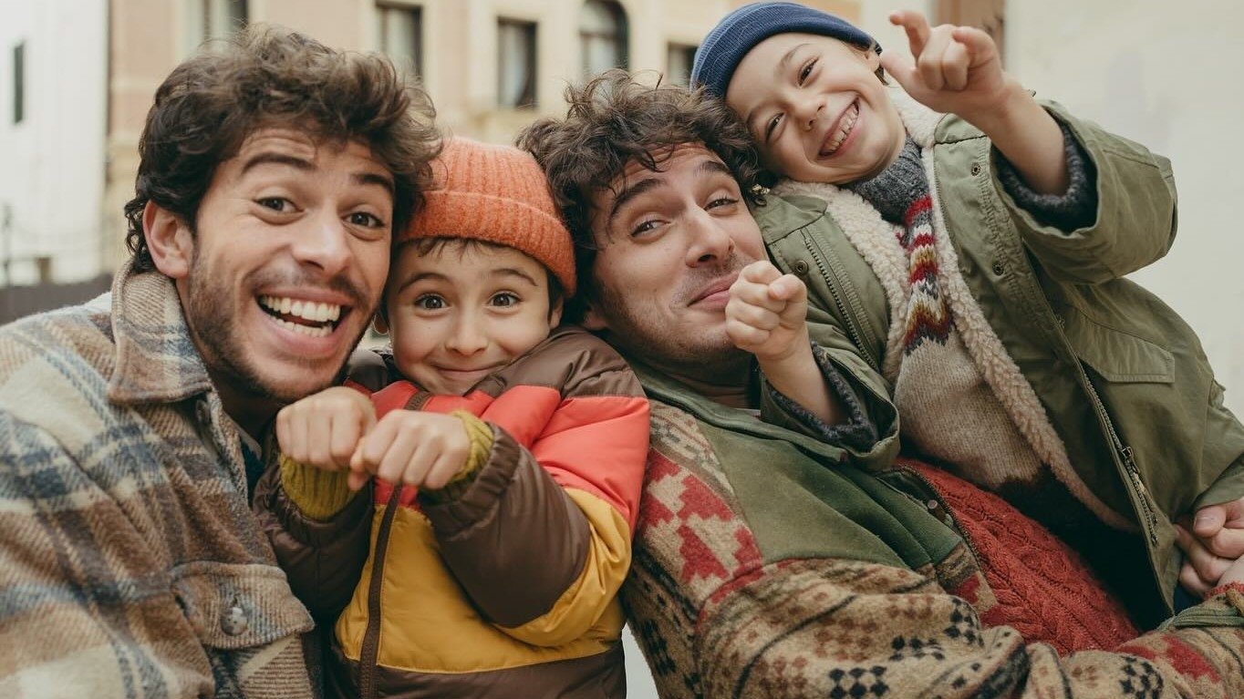 Come fratelli Background