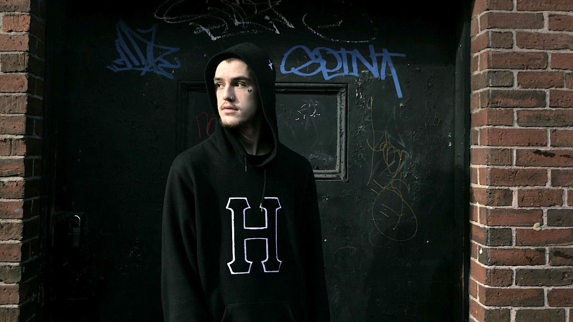 Everybody’s Everything Background