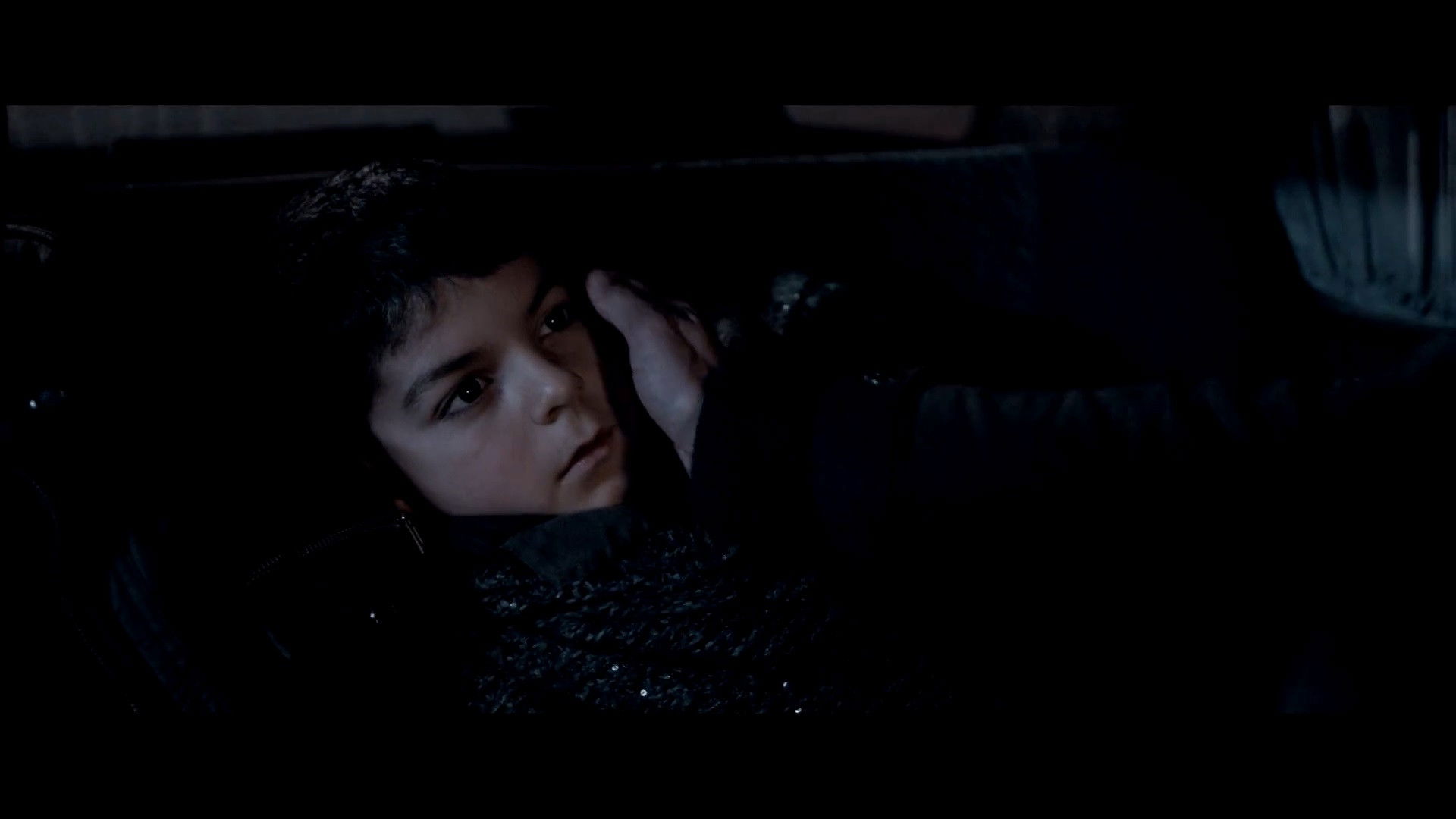 Helak: Kayıp Köy Background