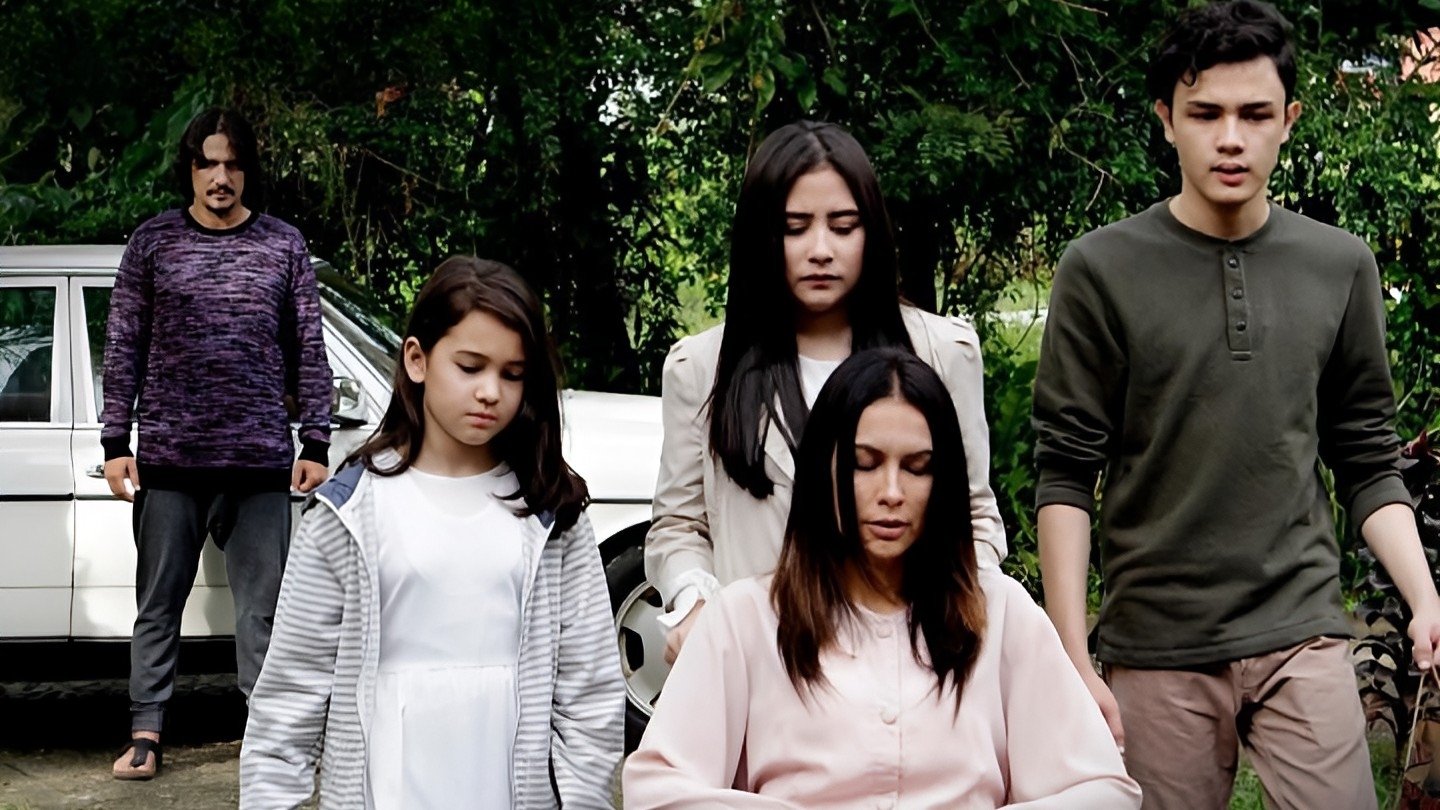 Danur 2: Maddah Background