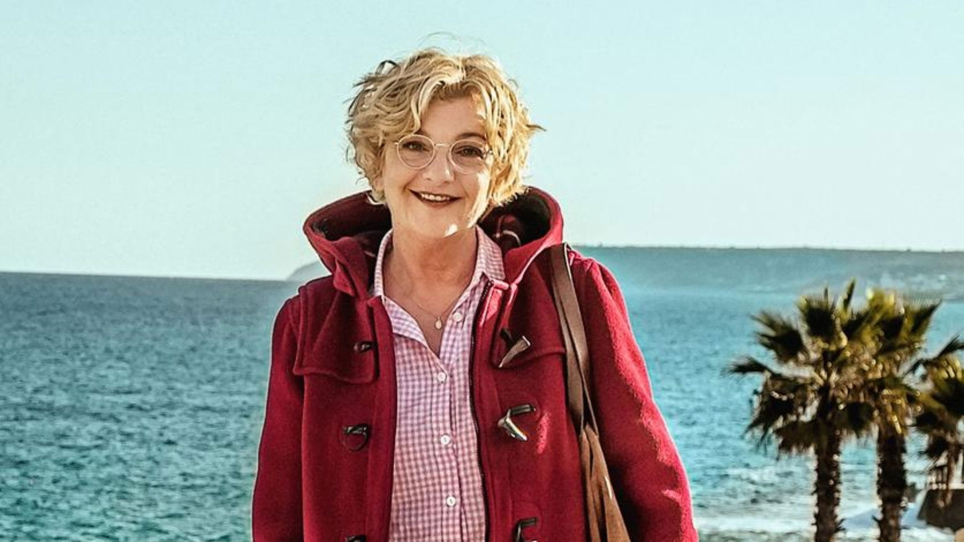 Das Kindermädchen - Mission Italien Background