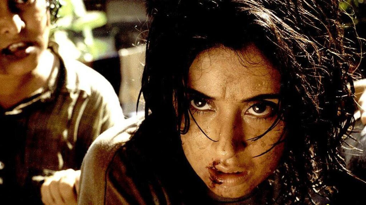 Ek Hasina Thi Background