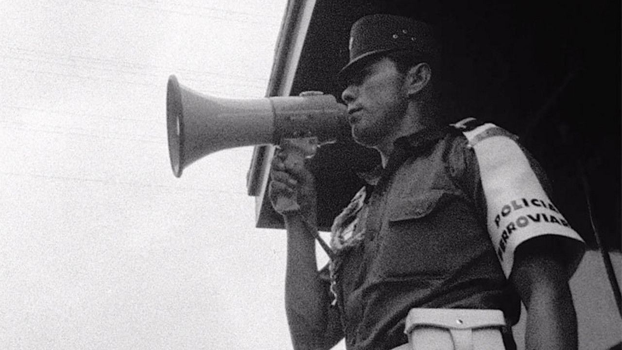 Oiga Vea! Background