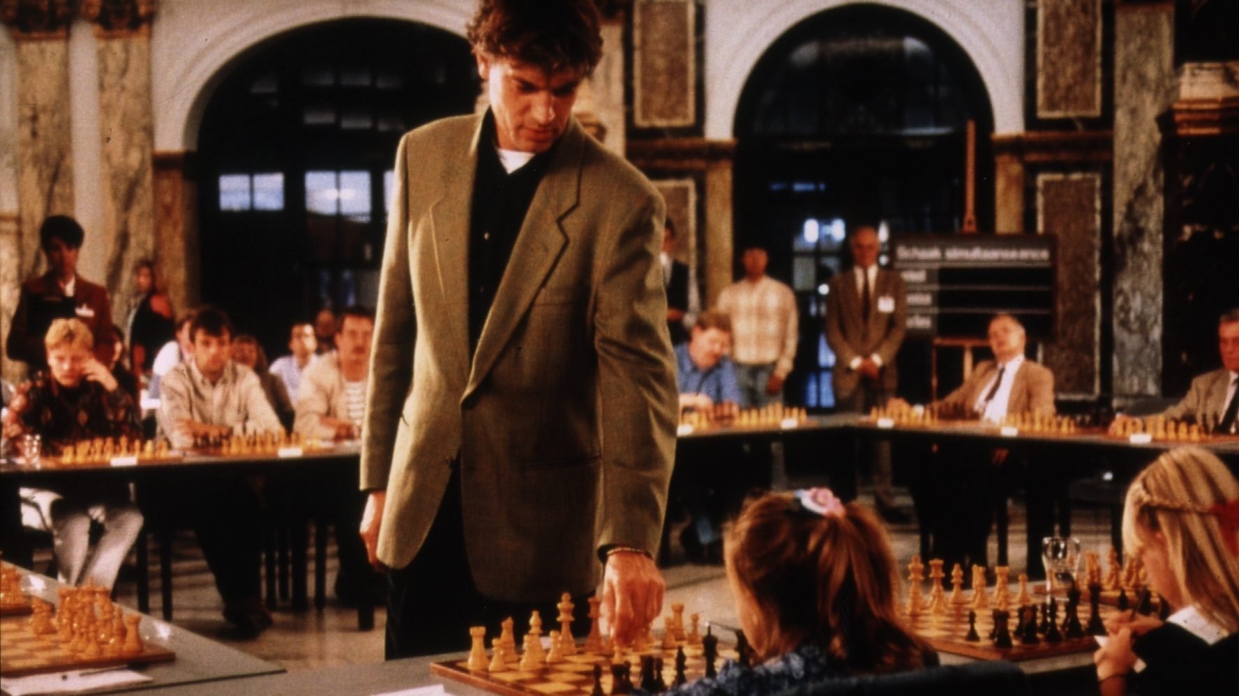 Long Live the Queen Background