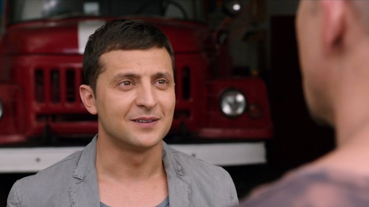 8 Best Dates Background