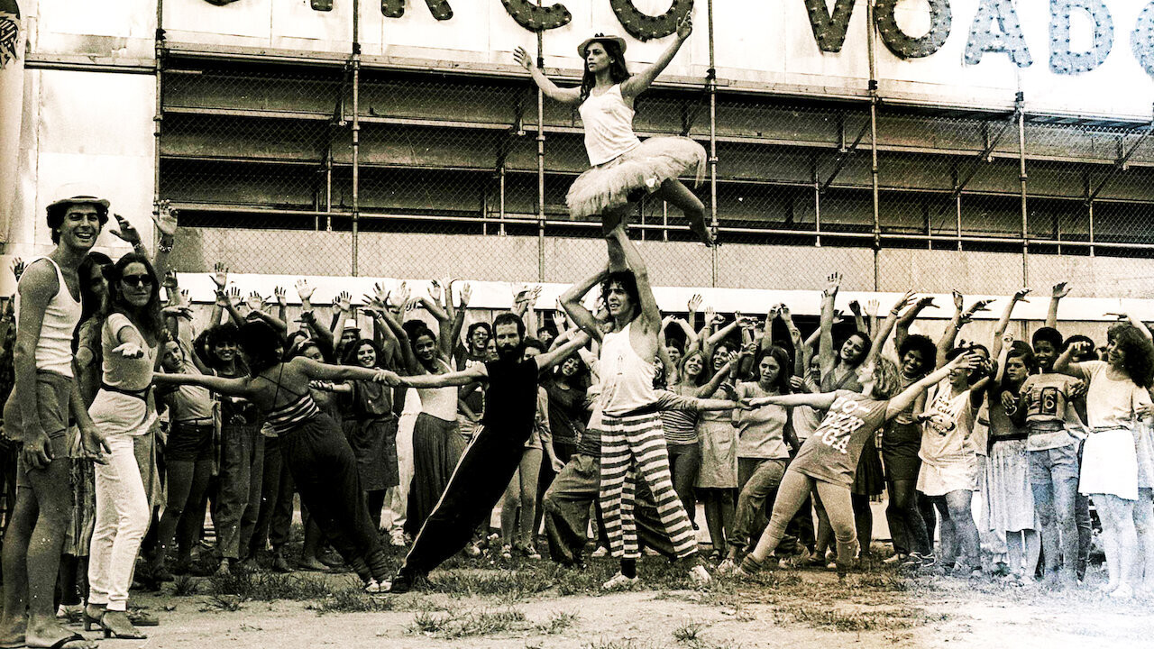 A Farra do Circo Background