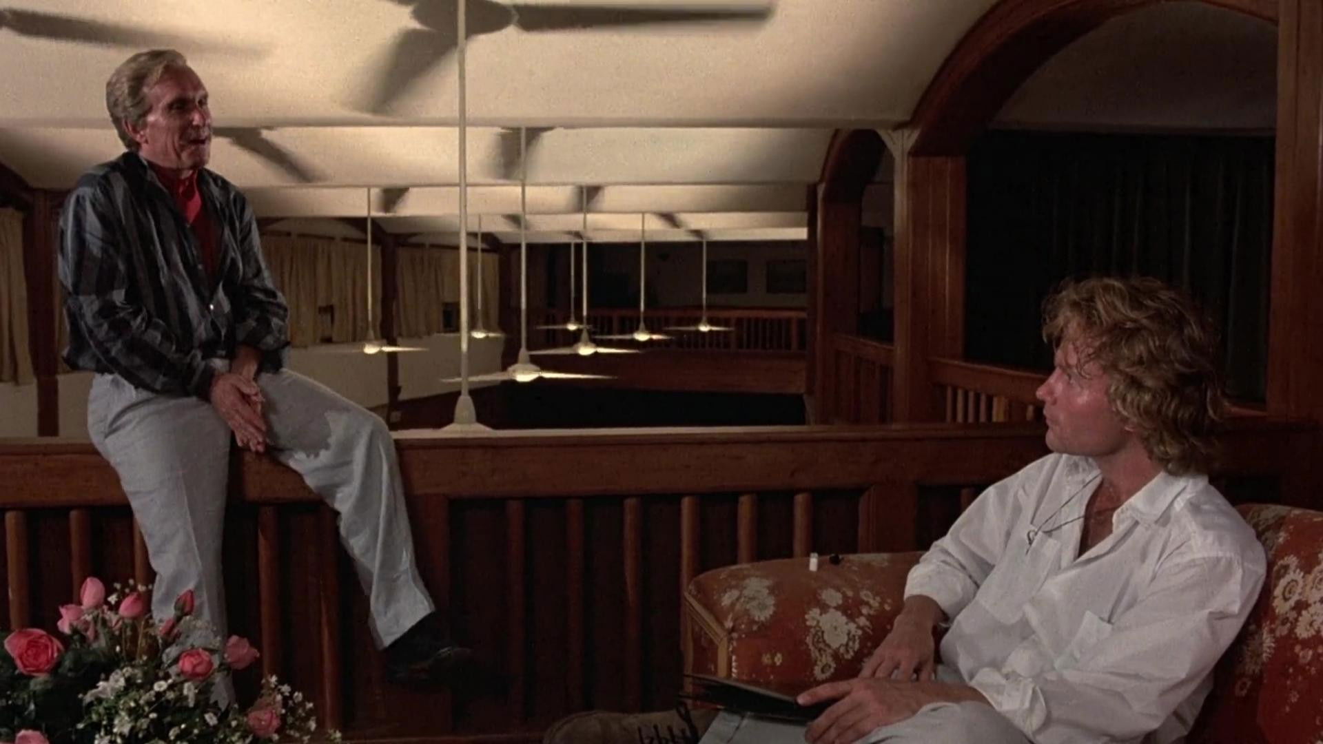 Hotel Colonial Background