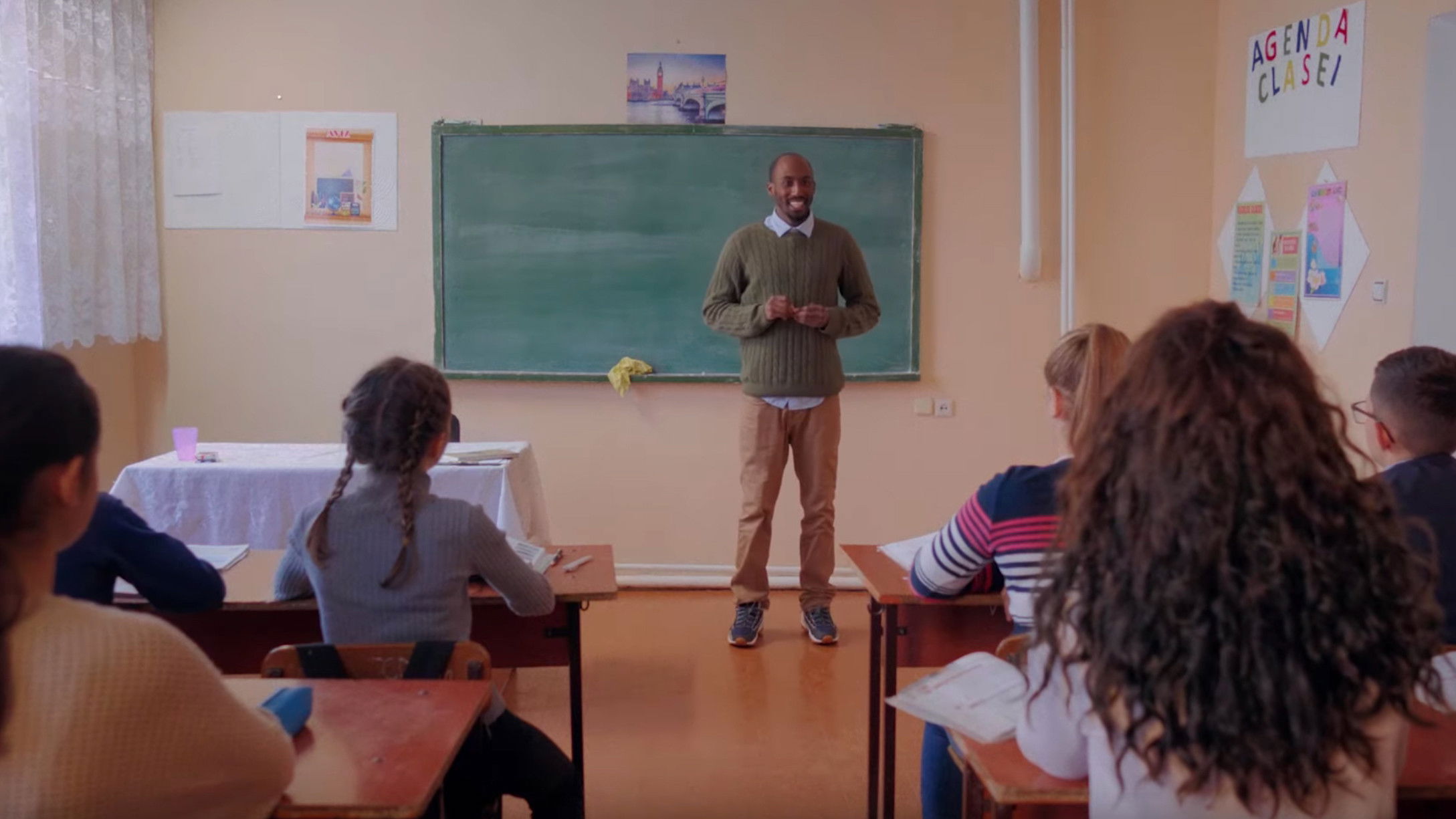 Lost in Moldova Background