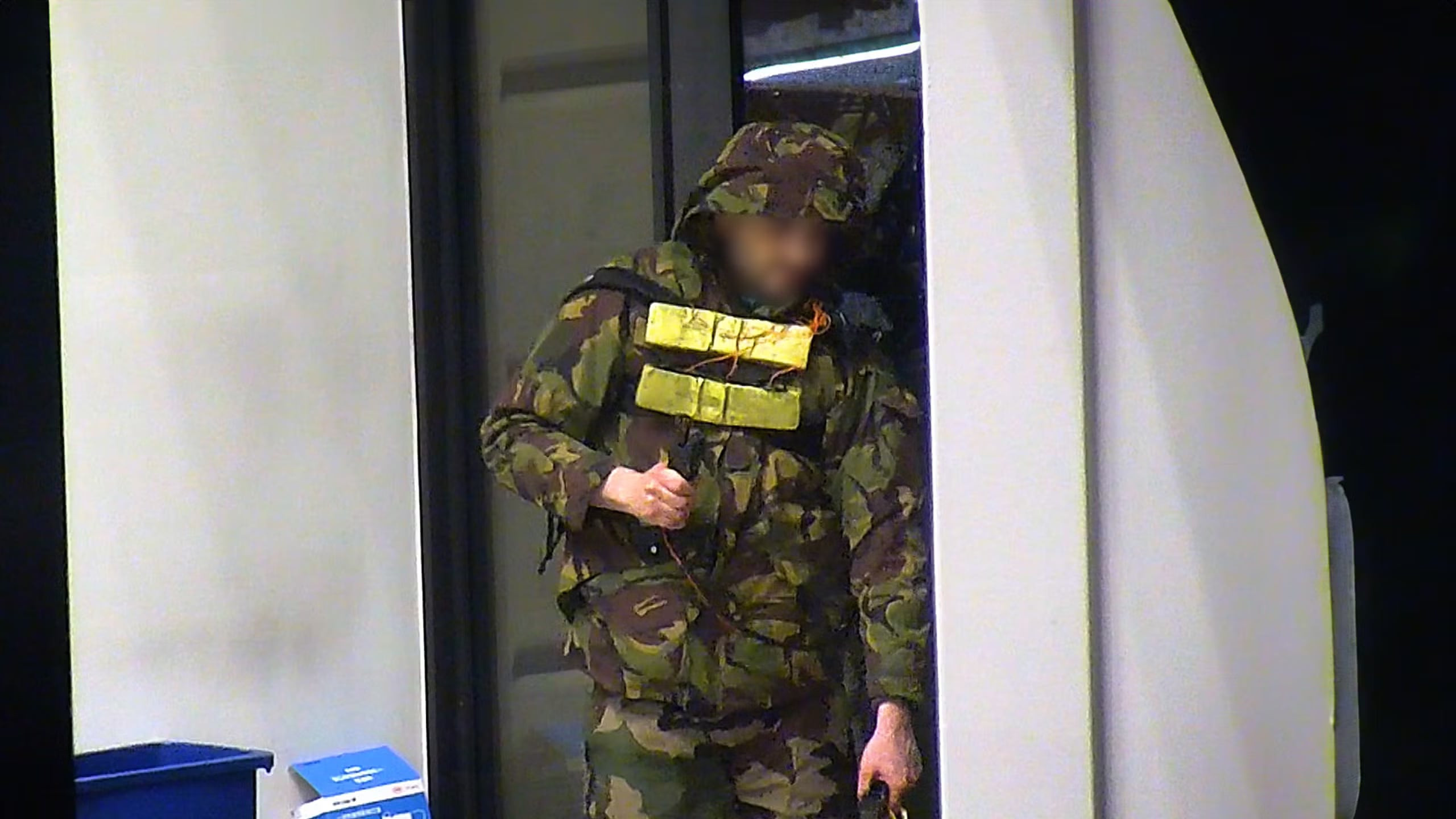 Kidnapping at the Apple Store Background