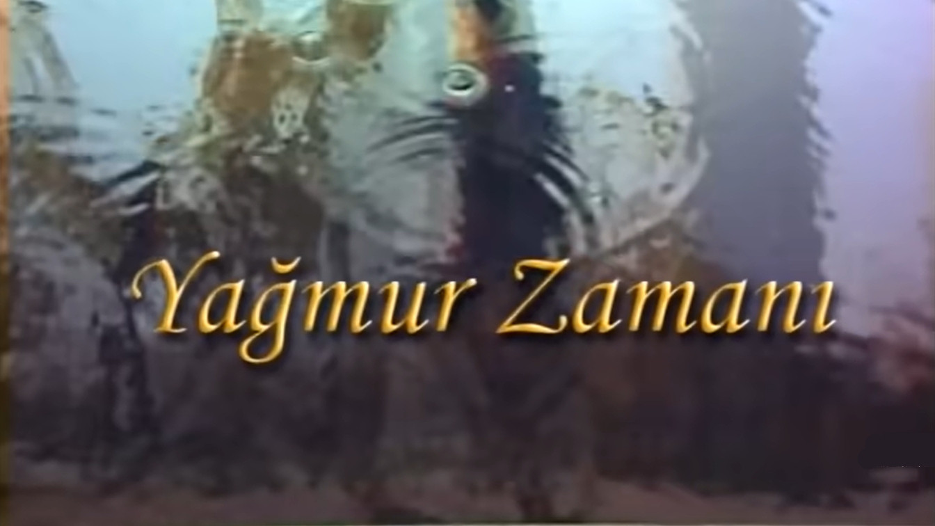Yağmur Zamanı Background