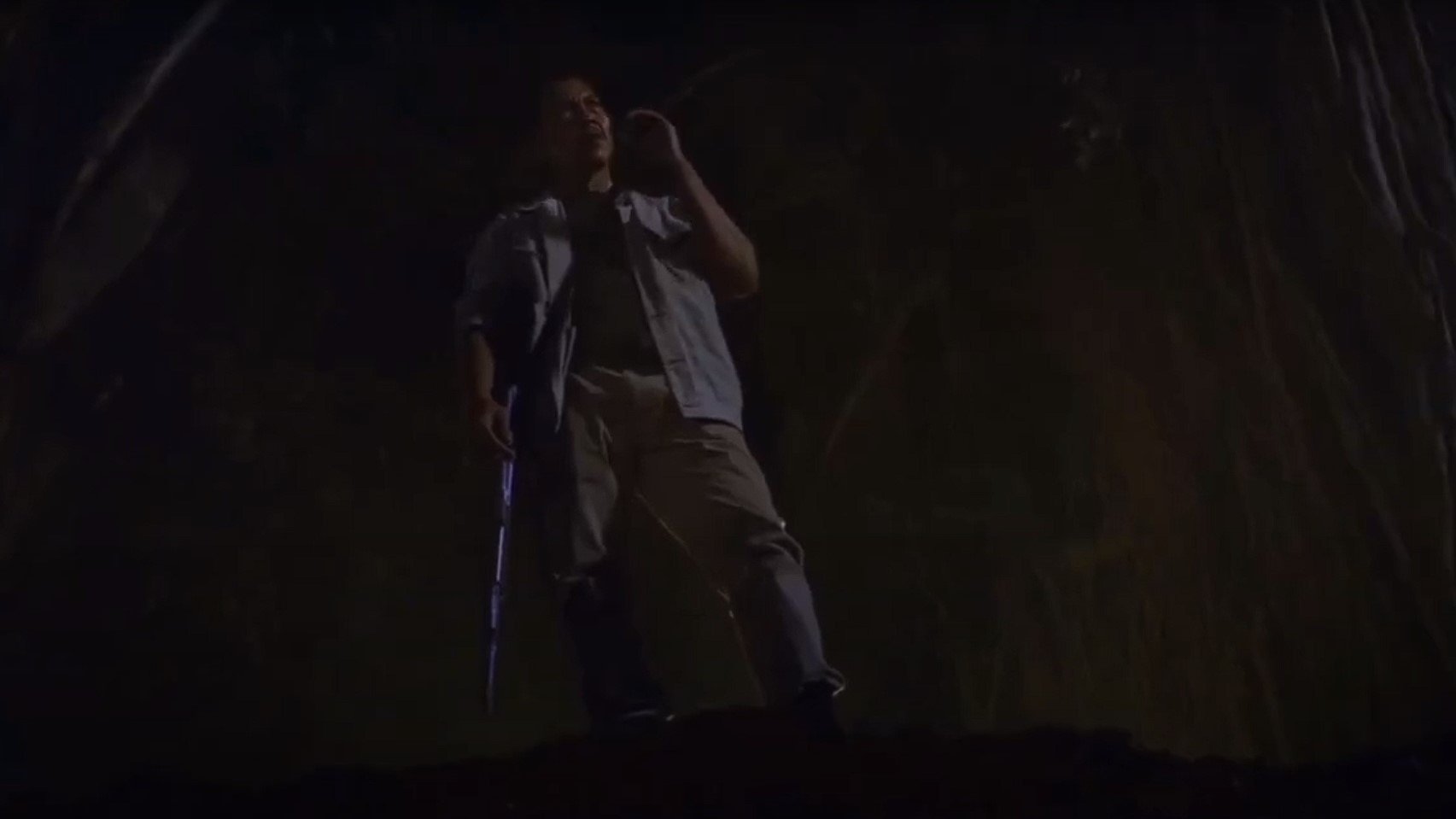 Kromoleo: The Haunting Background