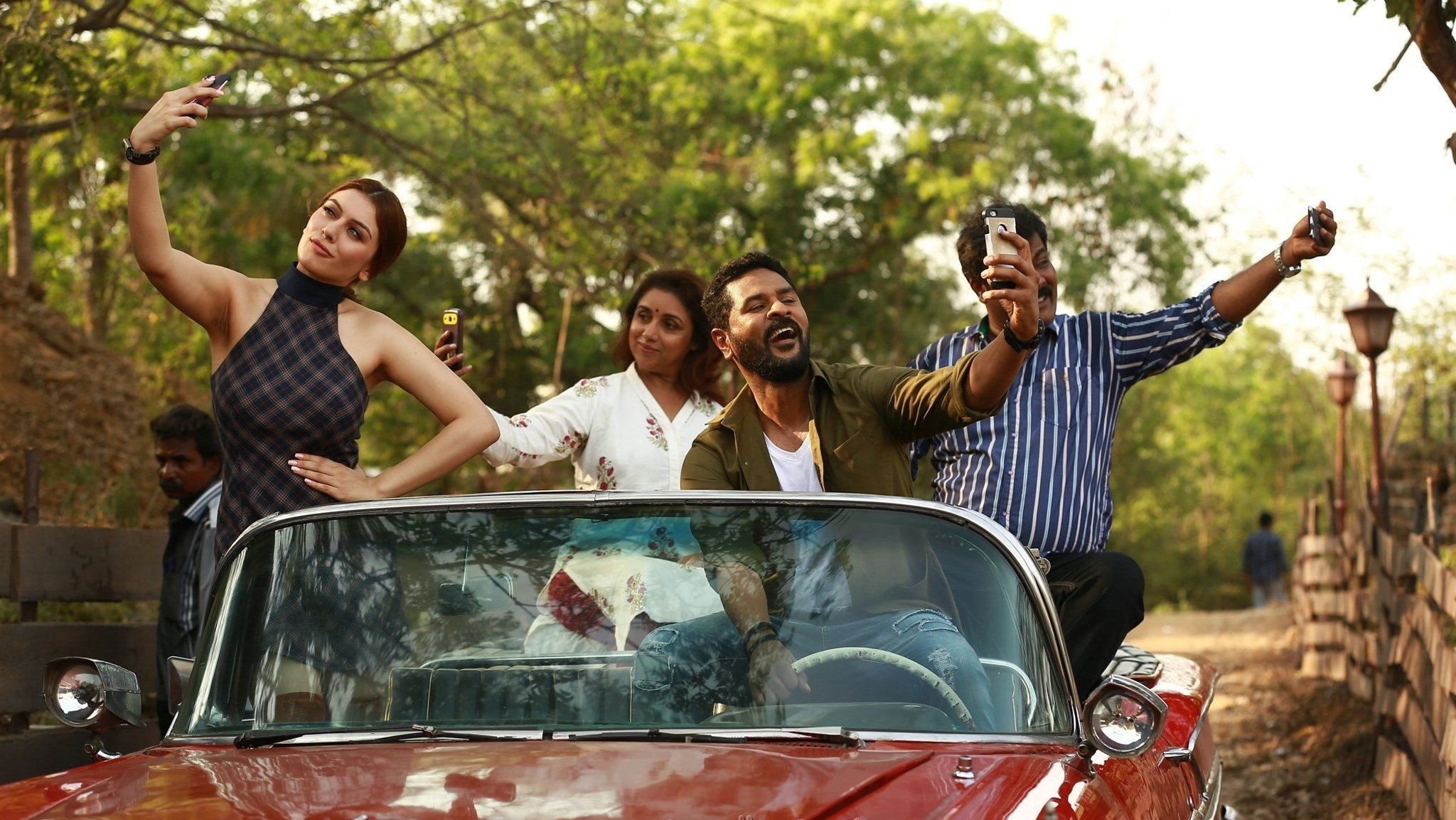 Gulaebaghavali Background