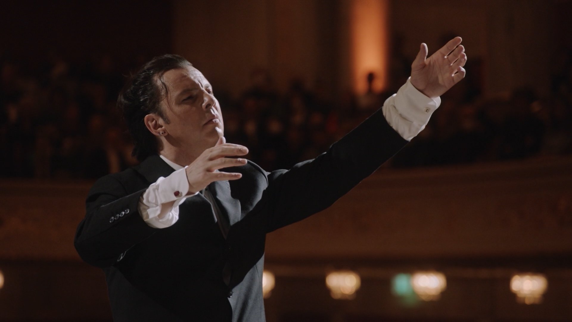 Teodor Currentzis: Utopia Background