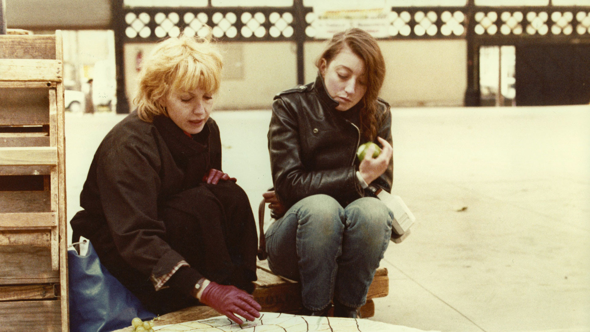 Le Pont du Nord Background