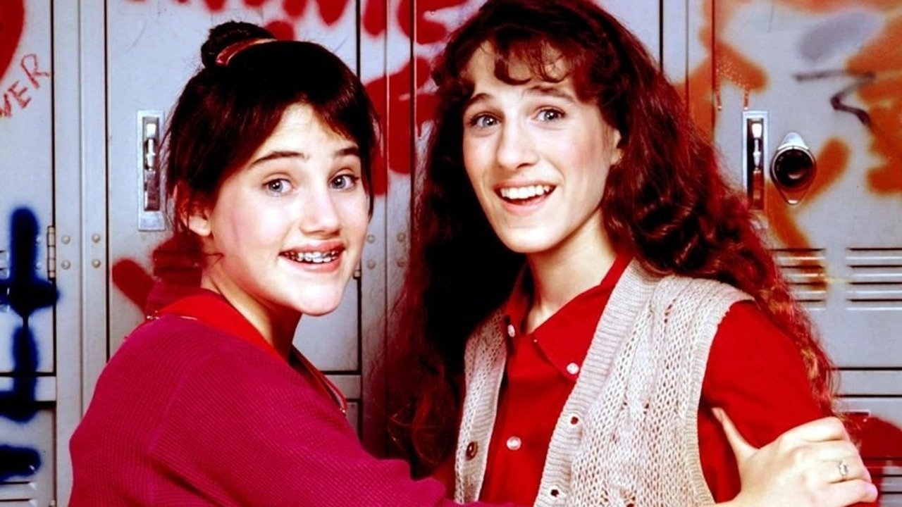 Square Pegs Background