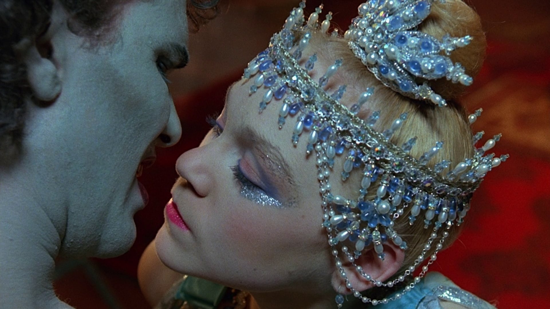 Salome's Last Dance Background