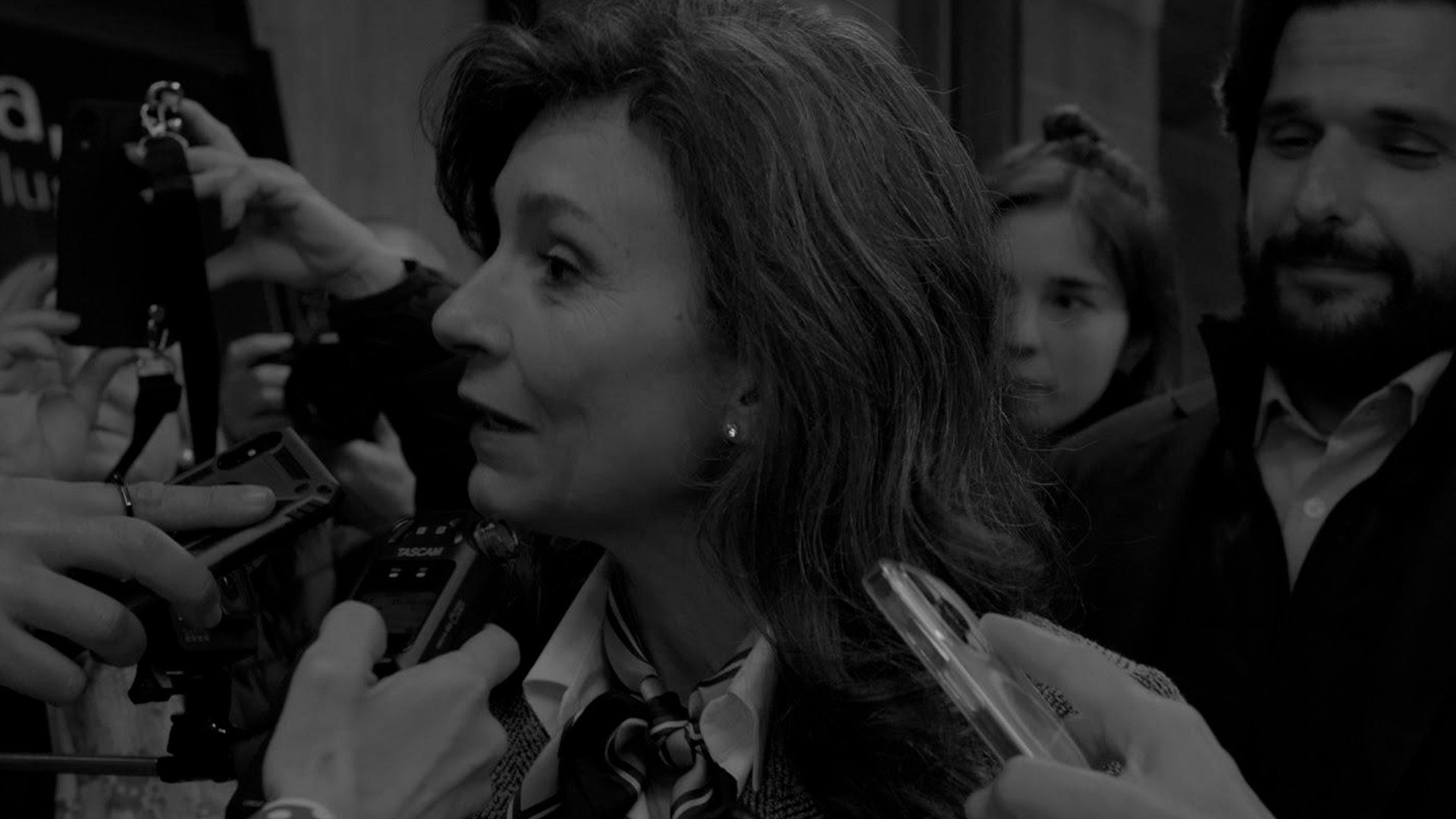 Marina, Unplugged Background