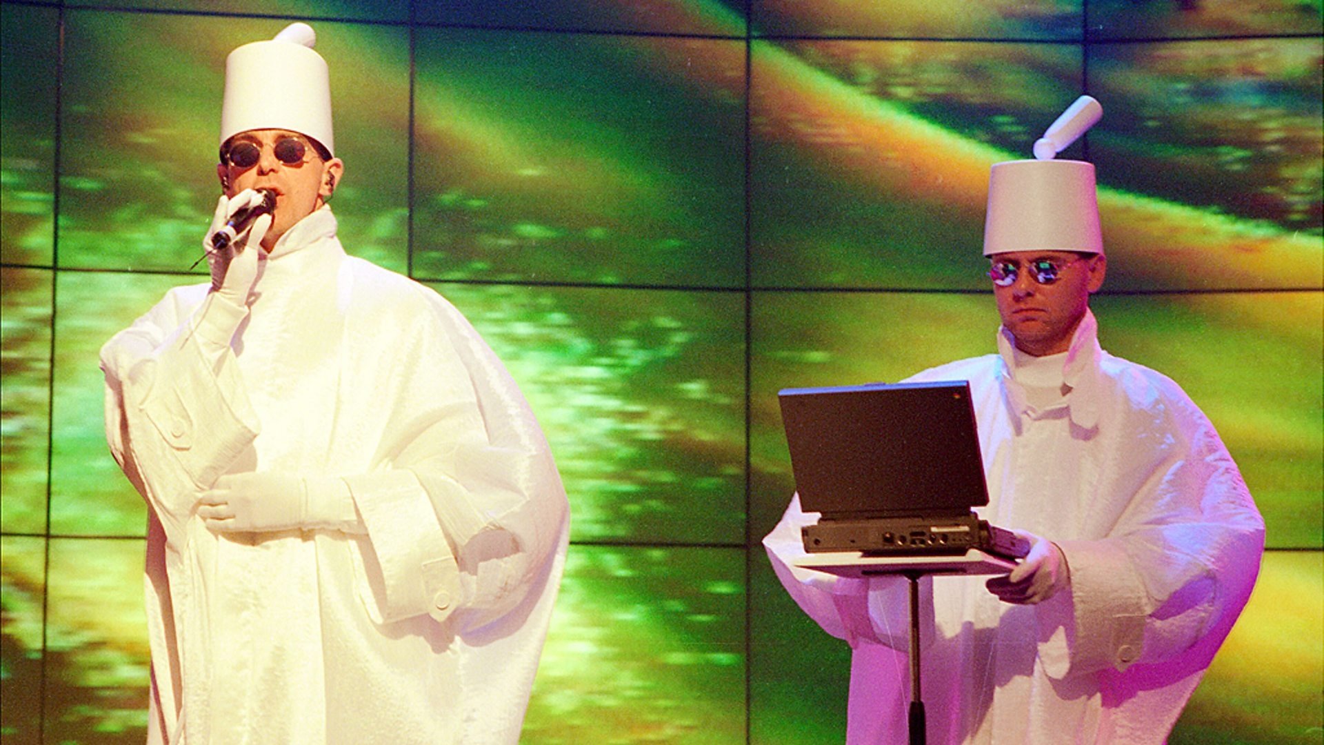 Synth Britannia Background