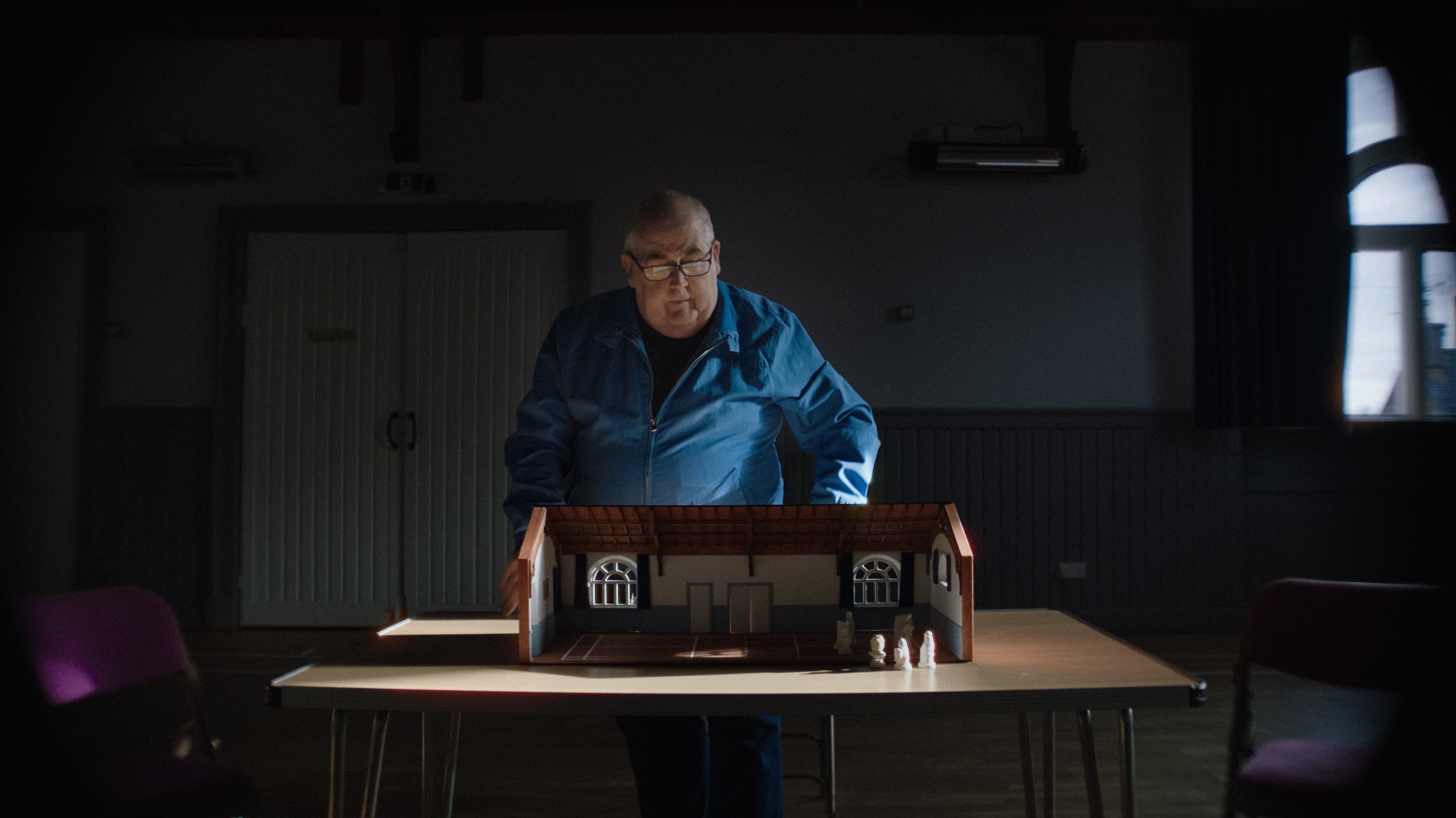 The Golden Spurtle Background