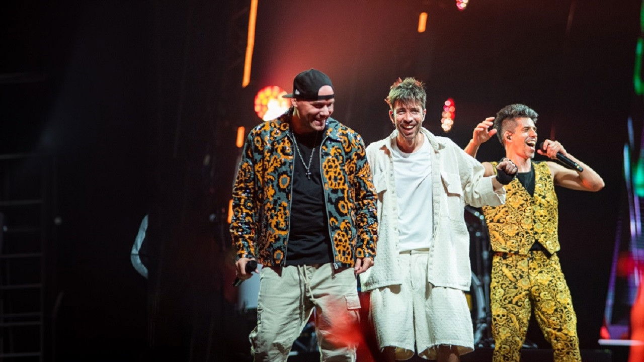 D'ZRT 2023 Background