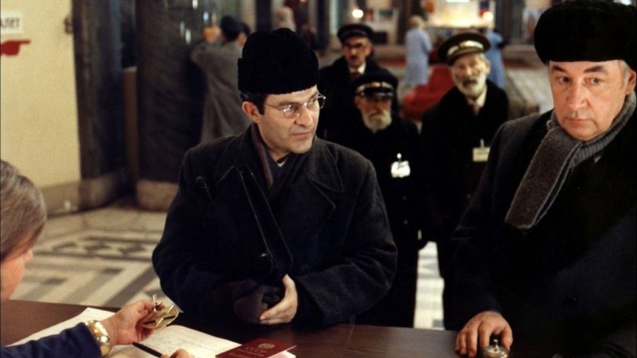 Twist Again in Moscow Background