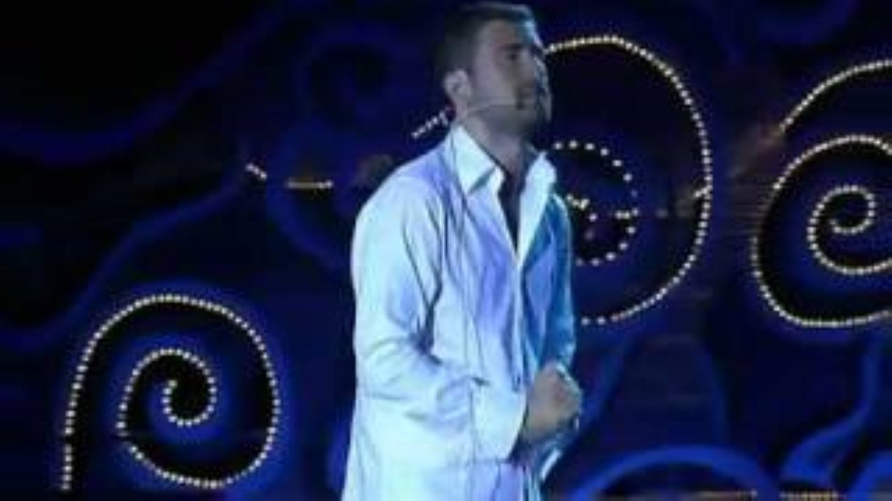 Alessandro Siani - Tienimi presente Background