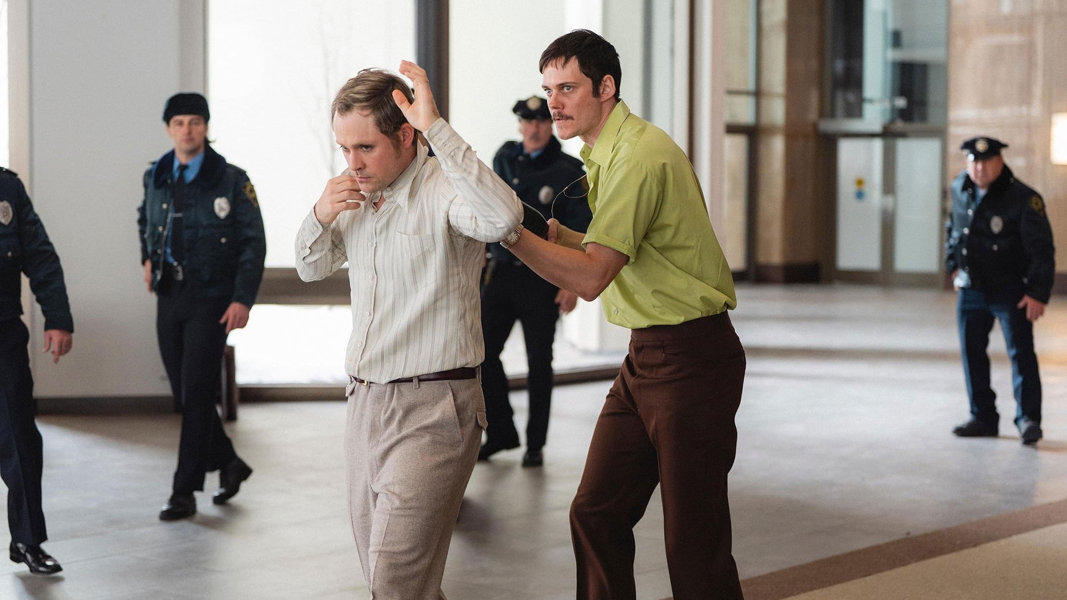 Dead Man's Wire Background