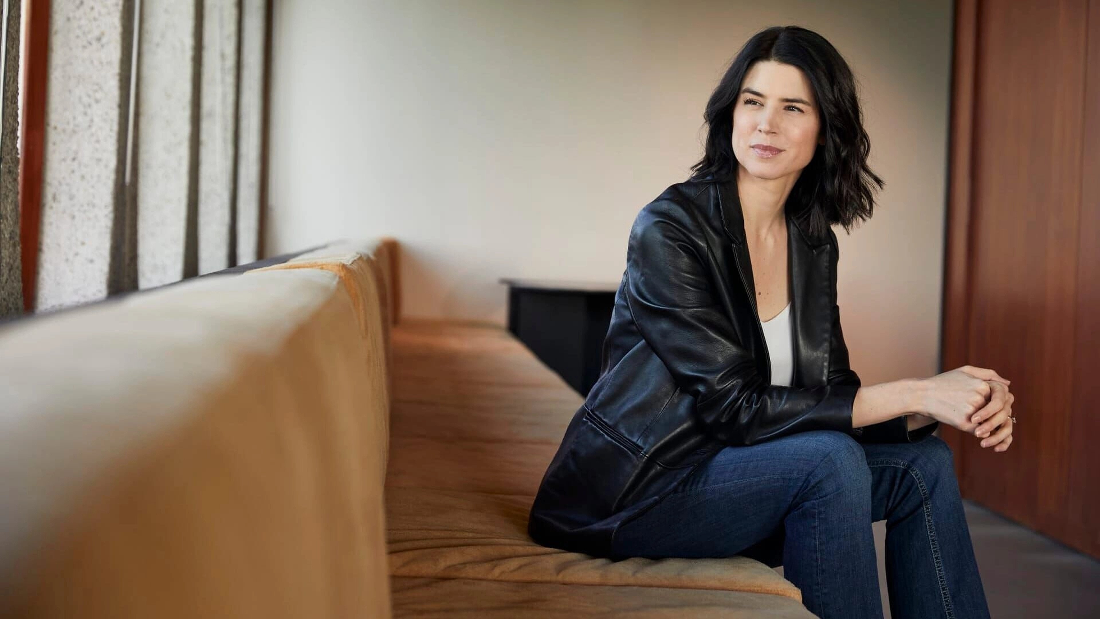 Face au juge Background