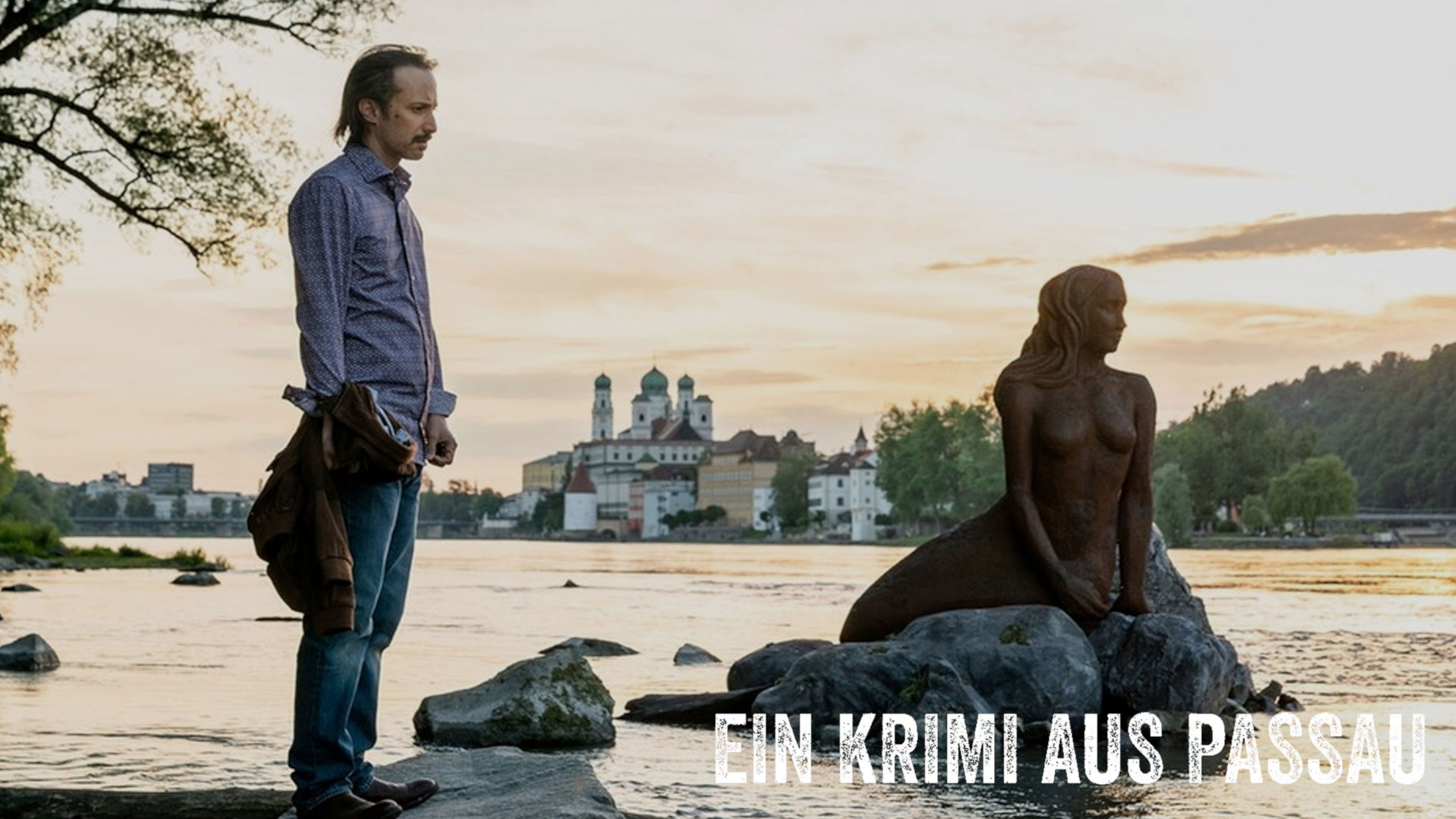 Der Fluss ist sein Grab - Ein Krimi aus Passau Background